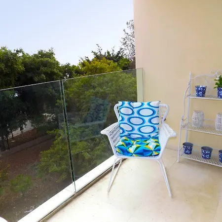 3b Beachfront Luxury Apartment- Four Seasons Beach Λεμεσός