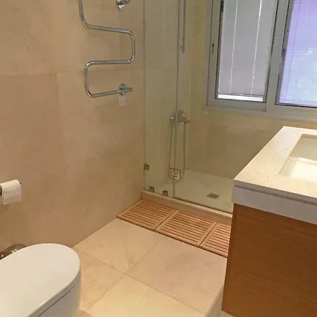 3b Beachfront Luxury Apartment- Four Seasons Beach
