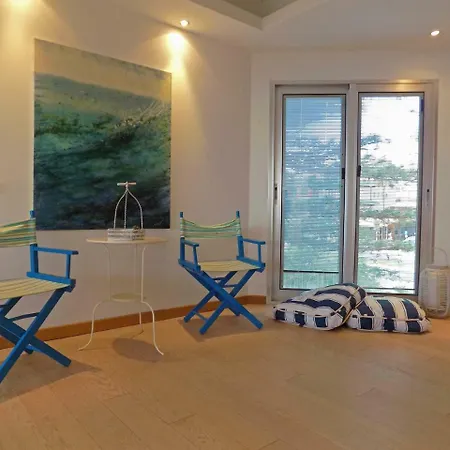 Διαμέρισμα 3b Beachfront Luxury Apartment- Four Seasons Beach Λεμεσός