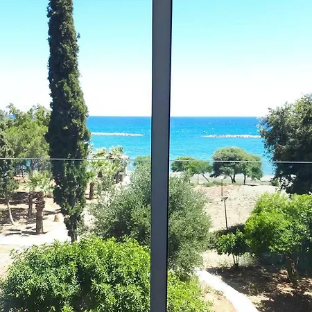 Apartment 3b Beachfront Luxury Apartment- Four Seasons Beach Limassol