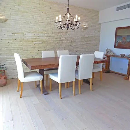 3b Beachfront Luxury Apartment- Four Seasons Beach Apartment Limassol