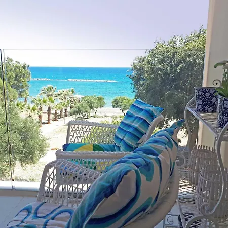 3b Beachfront Luxury Apartment- Four Seasons Beach Limassol